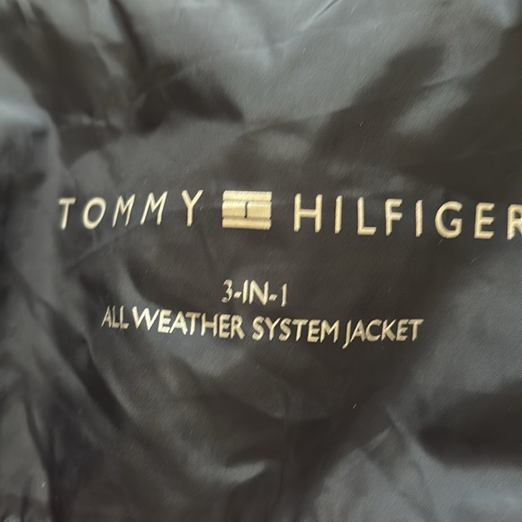 Tommy Hilfiger Quilted All Weather Systems Jacket - Picture 3 of 8